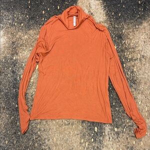 Fabletics Rust Turtleneck Top | XXL